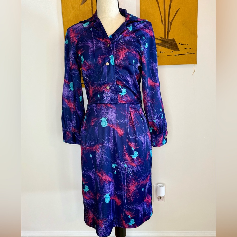 Vintage 1970s abstract button up shirt dress